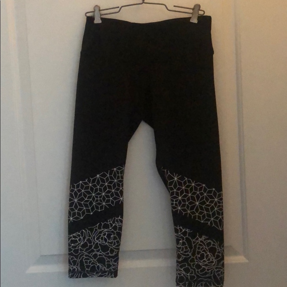 Patterned leggings
